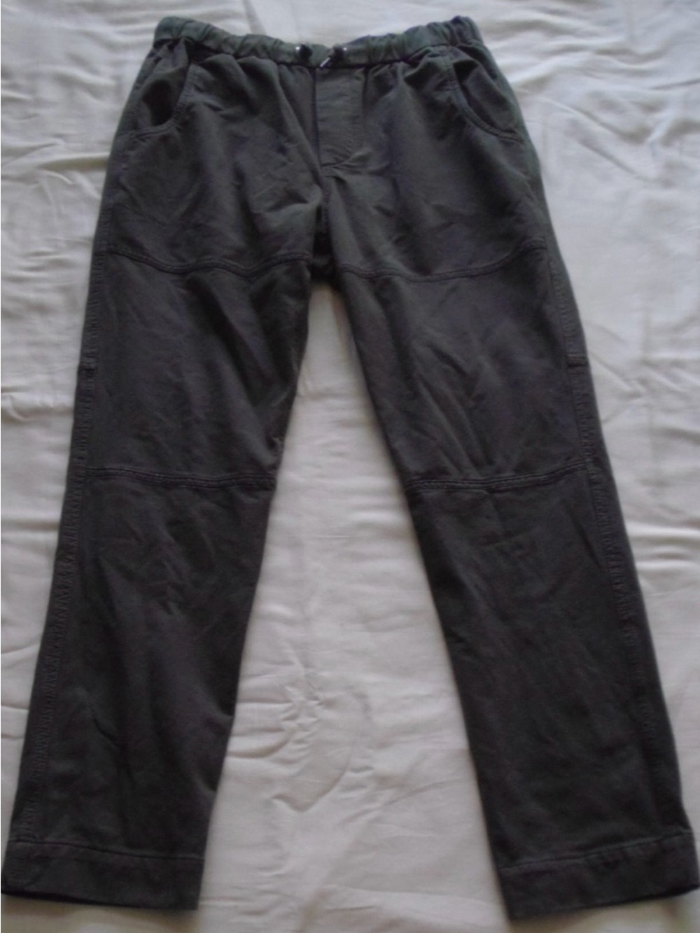 Size 6 The Brunello Cucinelli Green Monili Taper Leg Drawstring Pants. EUC